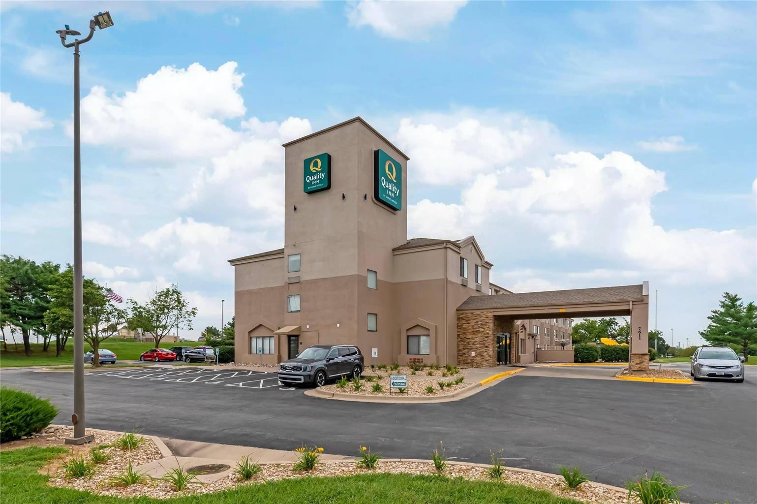 Quality Inn Kansas City Intl Airport