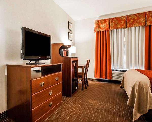  - Quality Inn Kingdom City