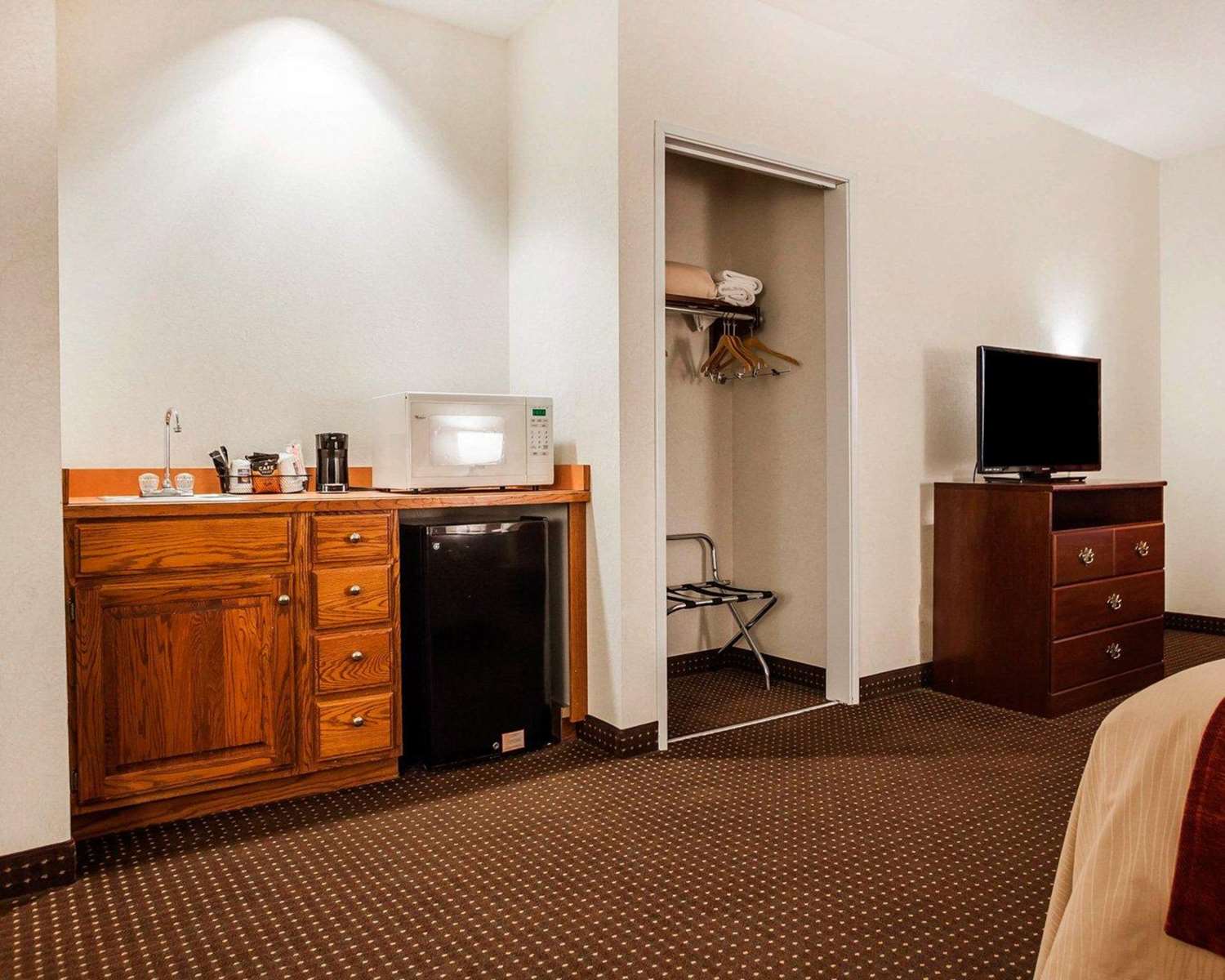 Quality Inn Kingdom City, MO See Discounts