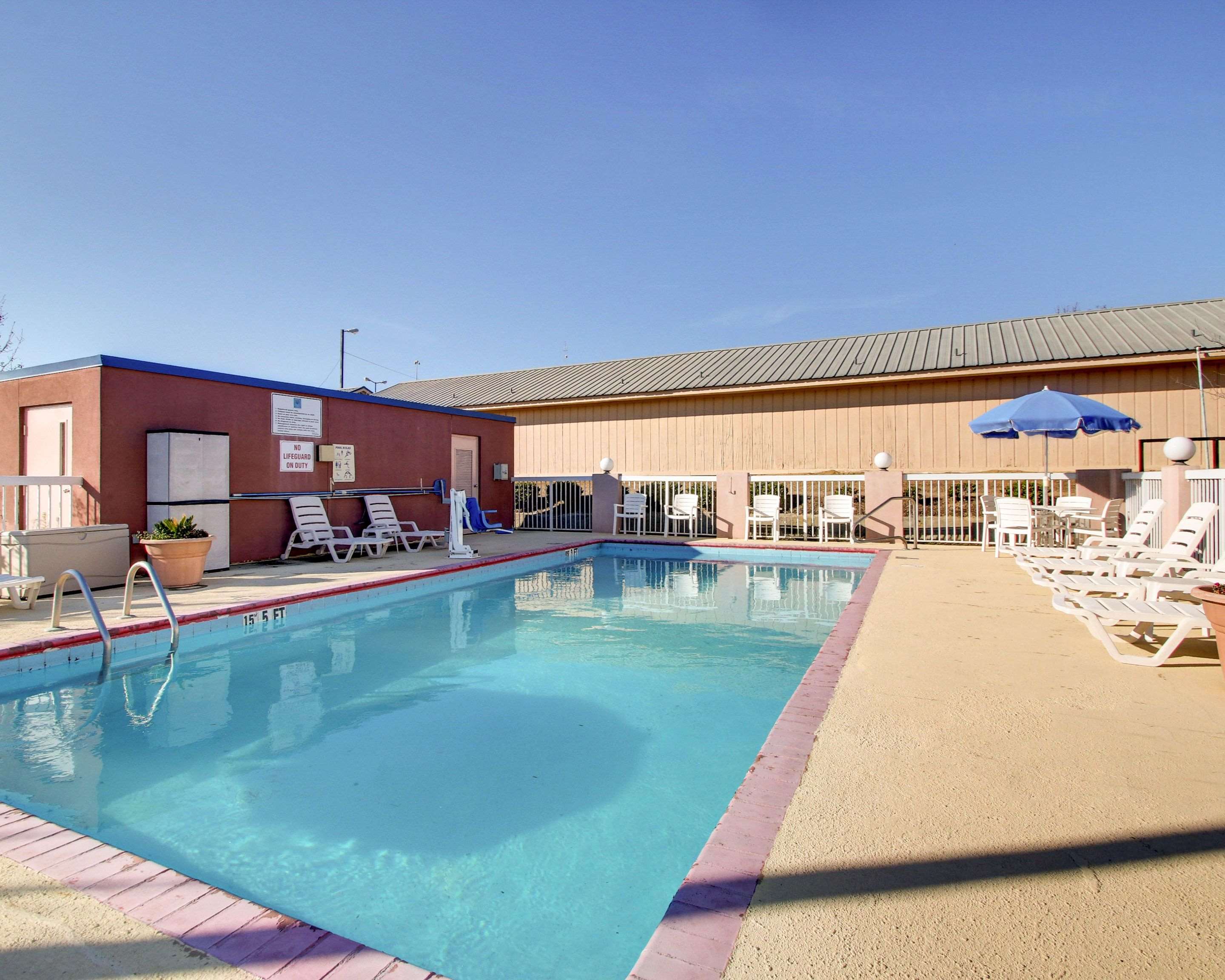 Outdoor pool | Quality Inn Brookhaven