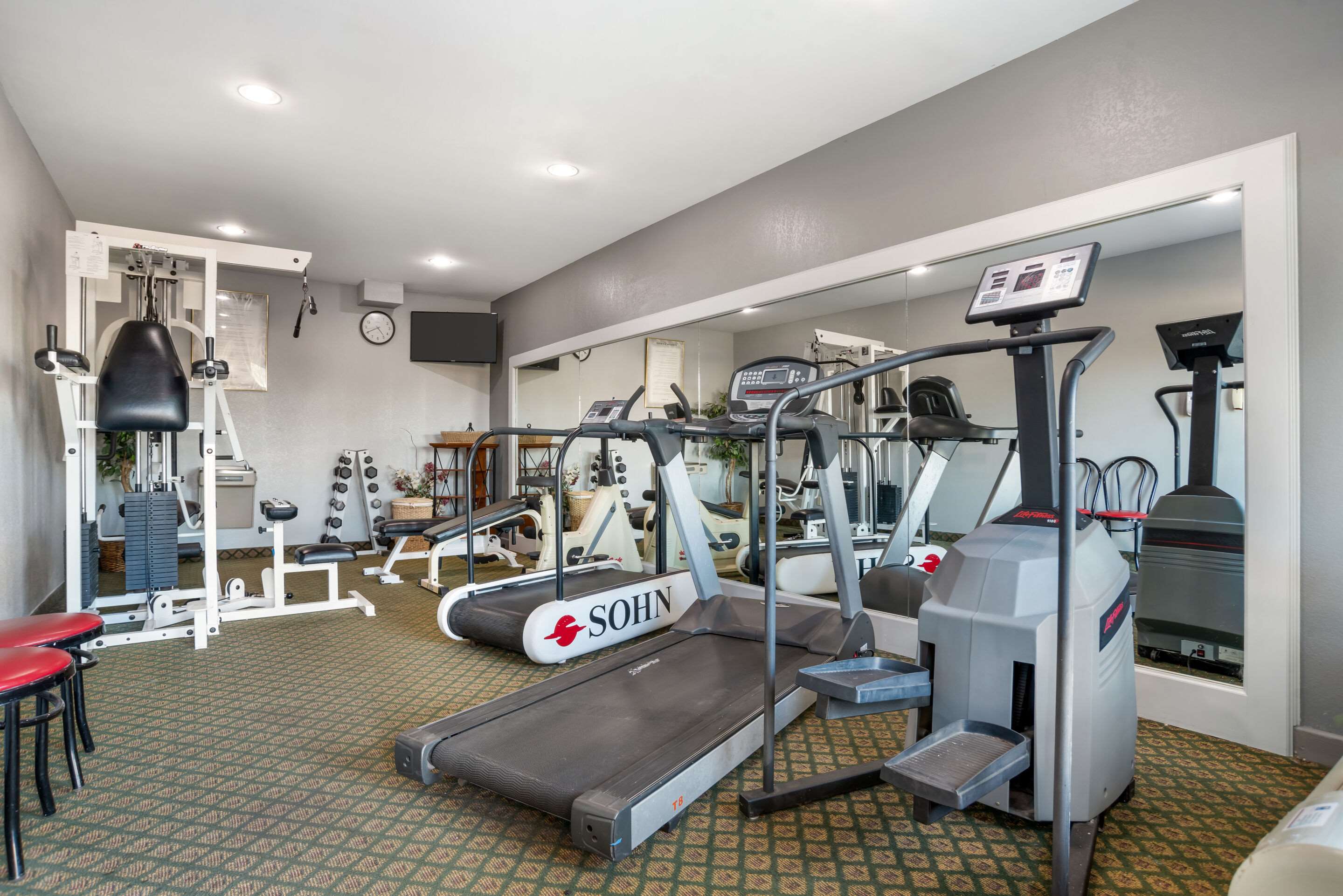 Fitness center | Quality Inn Brookhaven