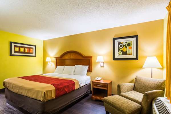  - Econo Lodge Picayune - I-59, Exit 4