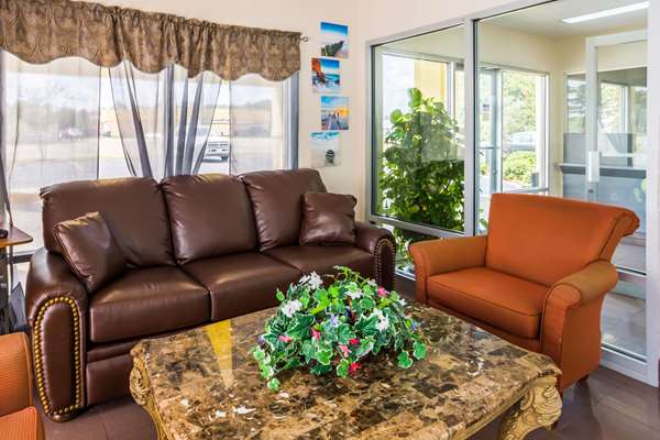  - Econo Lodge Picayune - I-59, Exit 4