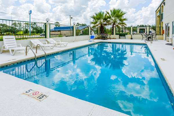 Pool - Econo Lodge Picayune - I-59, Exit 4