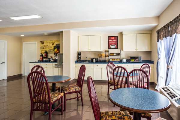 Amenities - Econo Lodge Picayune - I-59, Exit 4