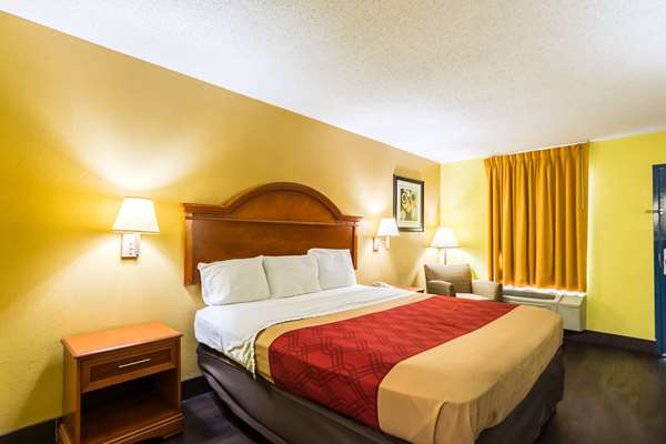  - Econo Lodge Picayune - I-59, Exit 4