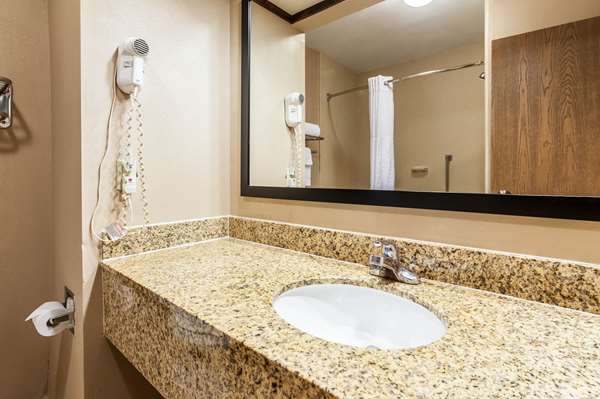  - Quality Inn Clarksdale