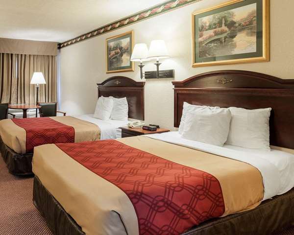  - Econo Lodge Grenada