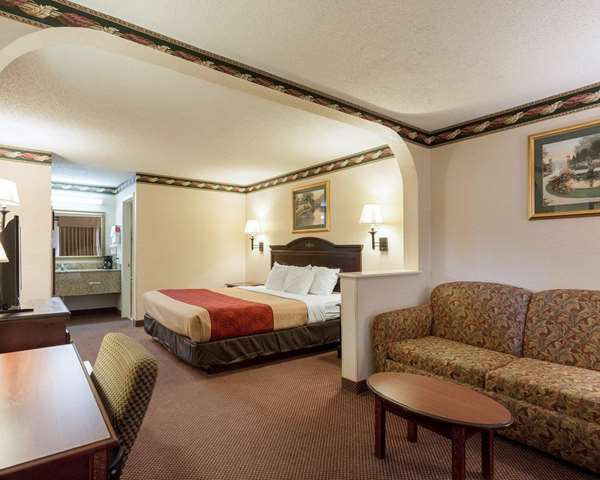 Suite - Econo Lodge Grenada