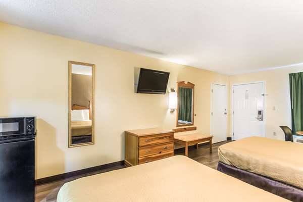  - Econo Lodge Clinton - I-20, Exit 36