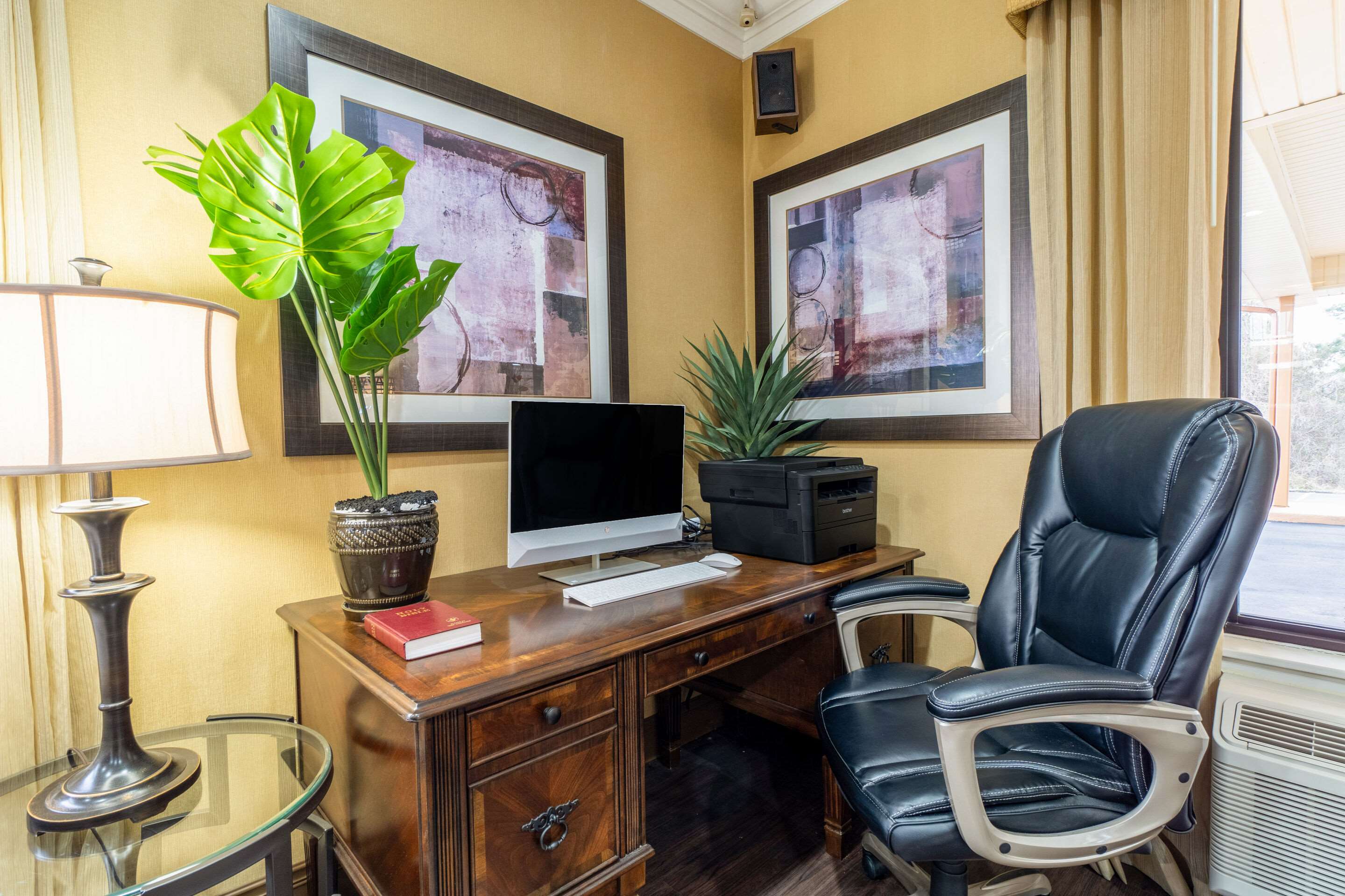 Business center | Quality Inn & Suites Corinth West