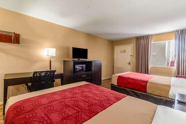  - Econo Lodge Meridian - I-20 & I-59, Exit 153