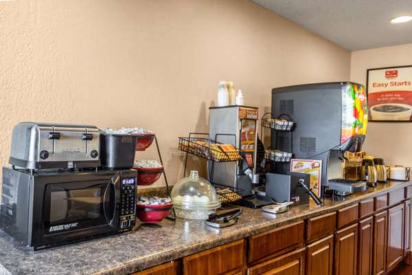 Amenities - Econo Lodge Meridian - I-20 & I-59, Exit 153
