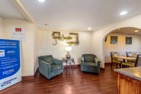  - Econo Lodge Meridian - I-20 & I-59, Exit 153