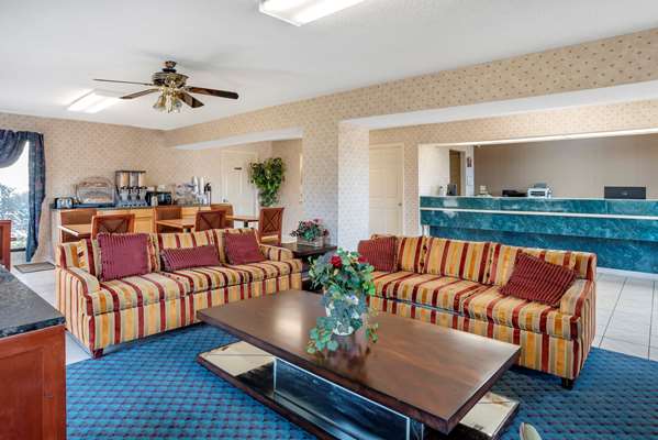  - Econo Lodge Pearl - I-20, Exit 48