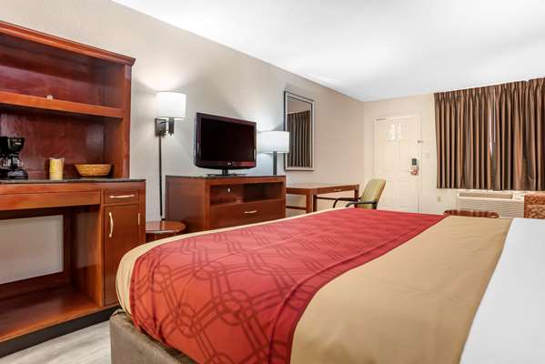 Suite - Econo Lodge Pearl - I-20, Exit 48