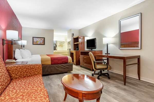 Suite - Econo Lodge Pearl - I-20, Exit 48