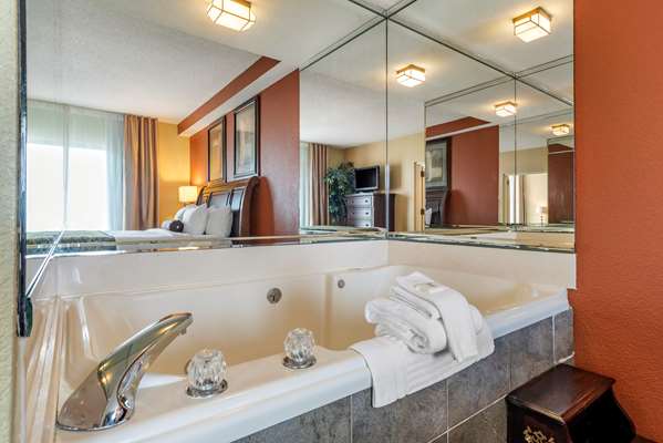 Suite - Comfort Inn Meridian - I-20 & I-59, Exit 154