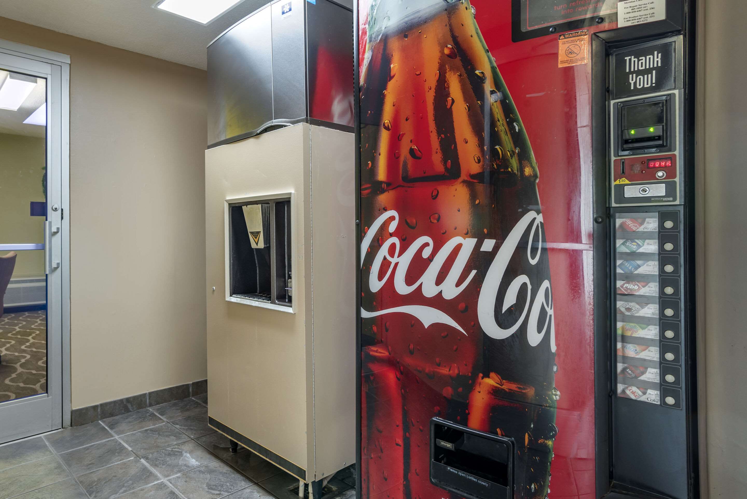 Hotel vending area | Comfort Inn