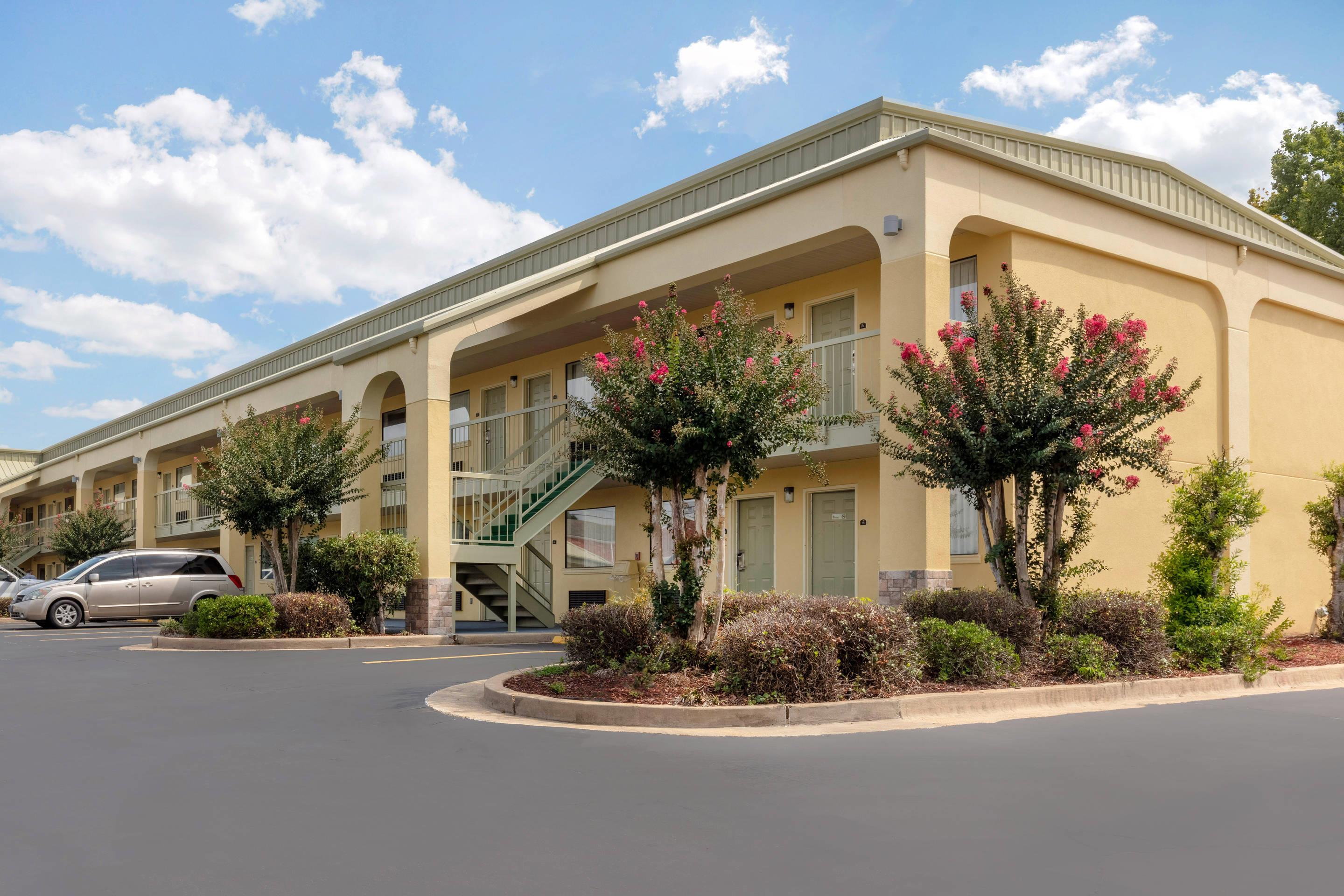 Hotel exterior | Quality Inn