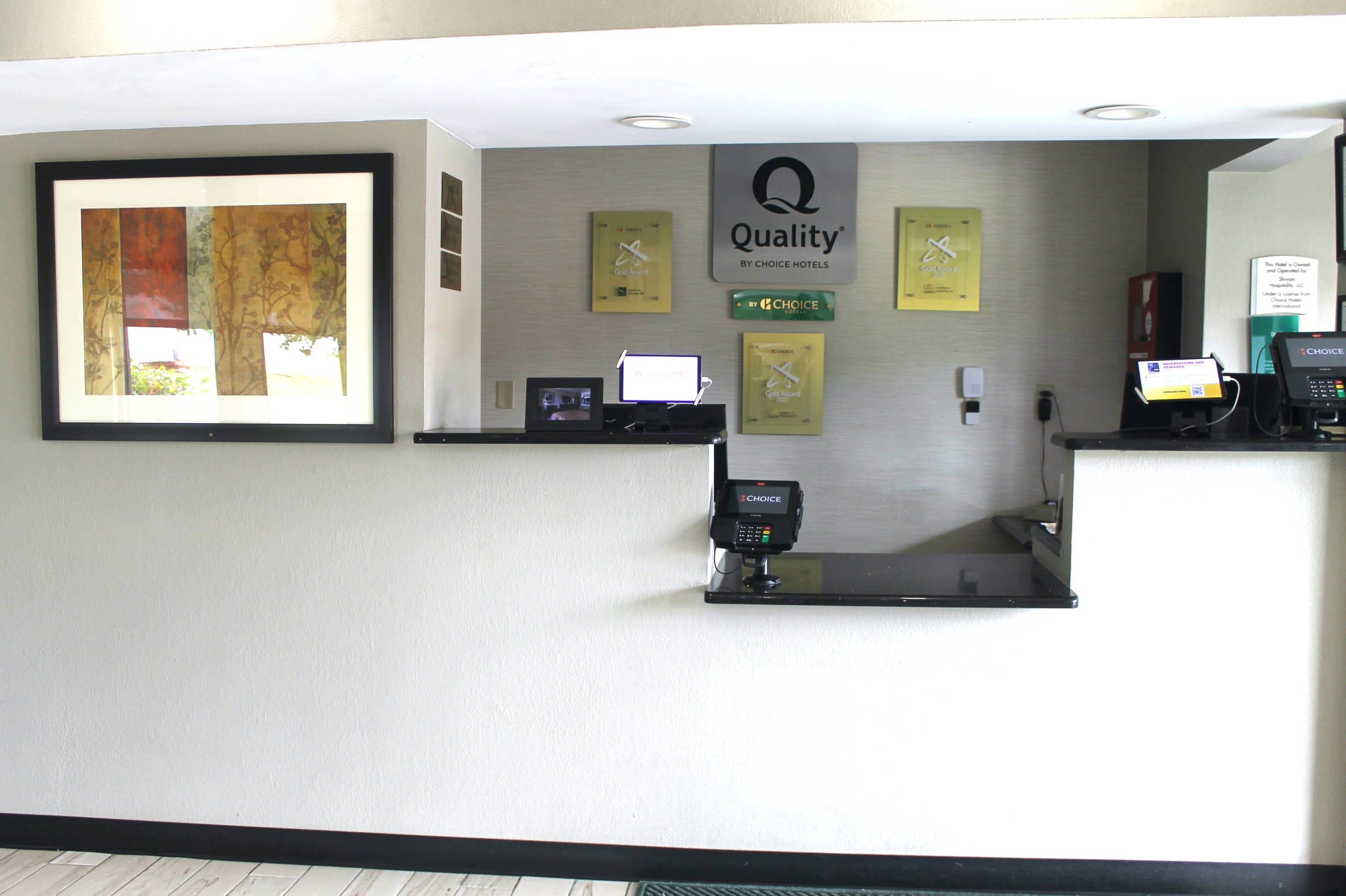Hotel lobby | Quality Inn