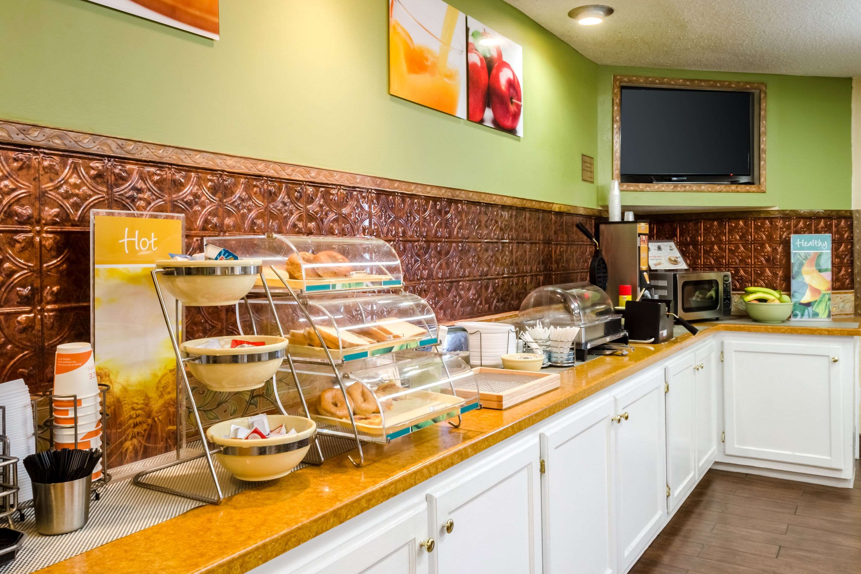 Assorted breakfast items | Quality Inn