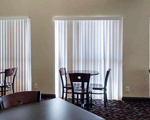 Amenities - Quality Inn Magee