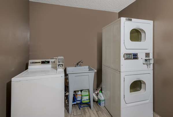 Amenities - Econo Lodge Inn & Suites Diamondhead - I-10, Exit 16