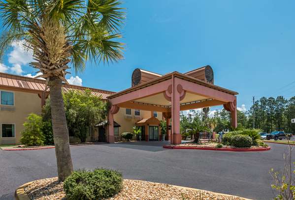 Exterior view - Econo Lodge Inn & Suites Diamondhead - I-10, Exit 16