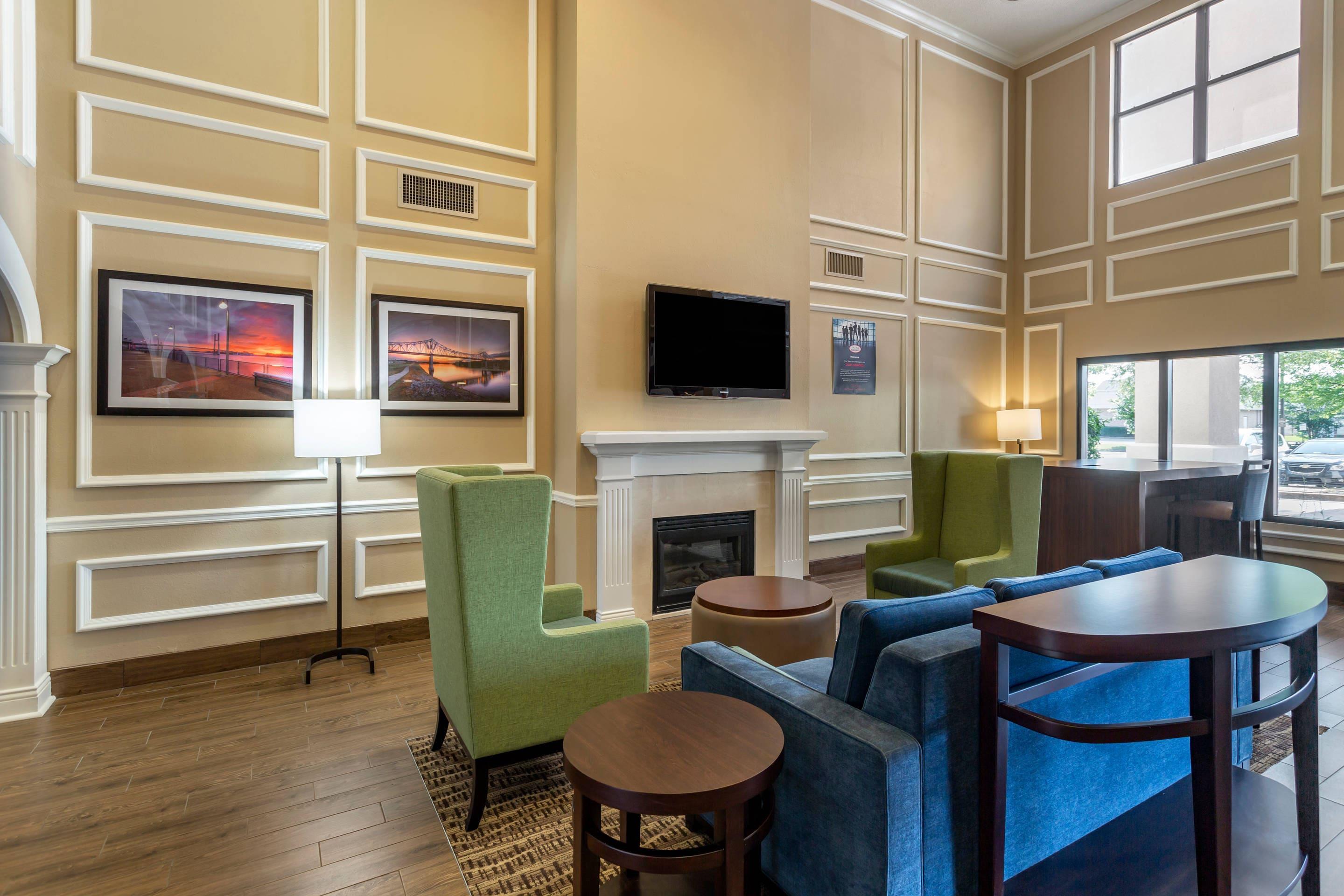 Hotel lobby | Comfort Suites Southaven I-55