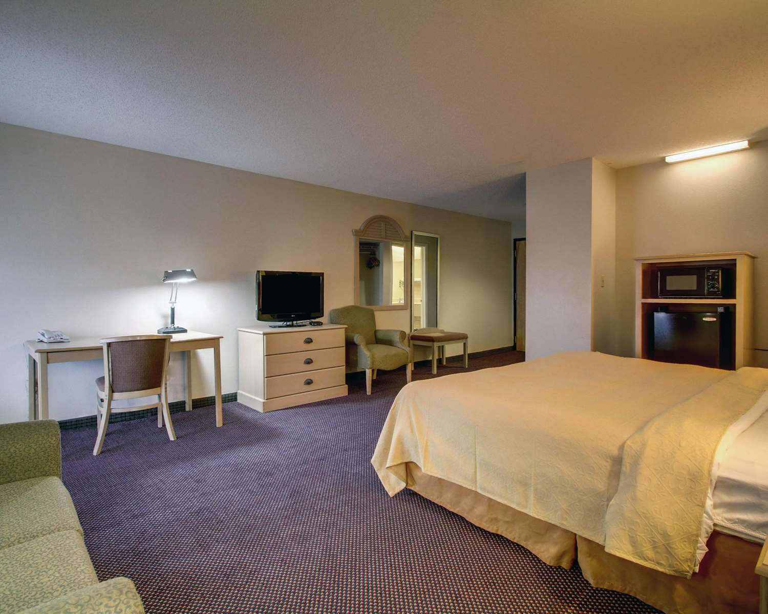 Quality Inn Hattiesburg I59, Exit 67A, MS See Discounts