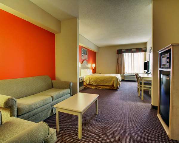 Suite - Quality Inn Hattiesburg - I-59, Exit 67A