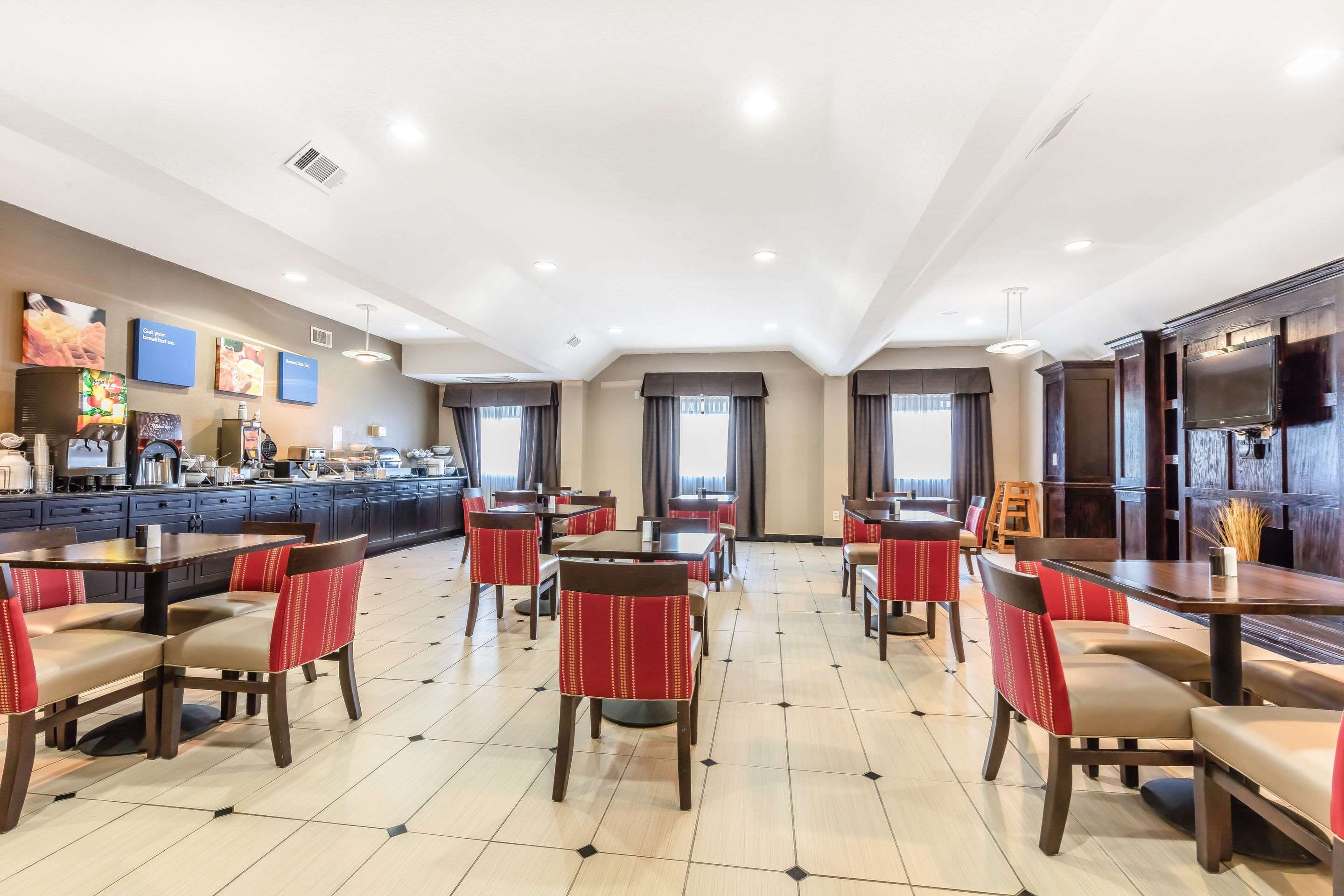 Breakfast area