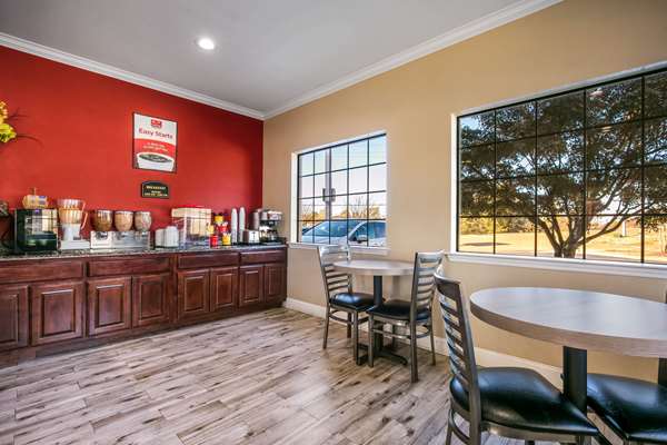  - Econo Lodge Inn & Suites Horn Lake - I-55 & I-69, Exit 289