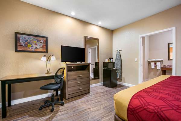 Suite - Econo Lodge Inn & Suites Horn Lake - I-55 & I-69, Exit 289