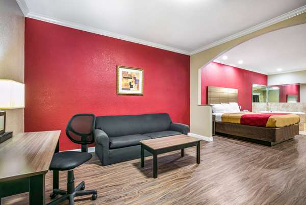 Suite - Econo Lodge Inn & Suites Horn Lake - I-55 & I-69, Exit 289