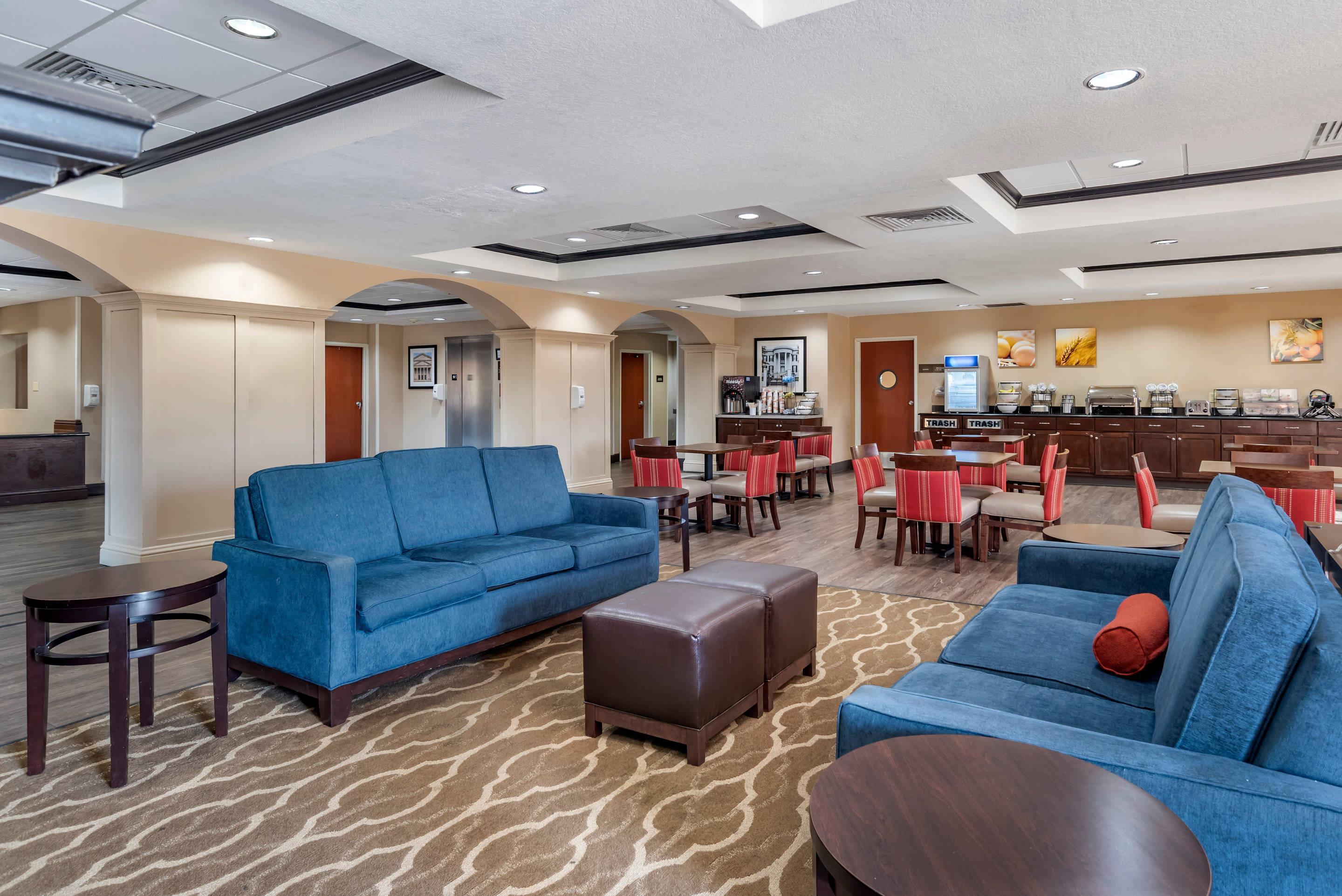 Lobby with sitting area | Comfort Inn And Suites