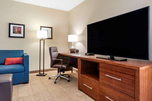 Suite - Comfort Suites Airport Flowood