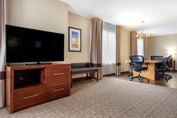 Suite - Comfort Suites Airport Flowood