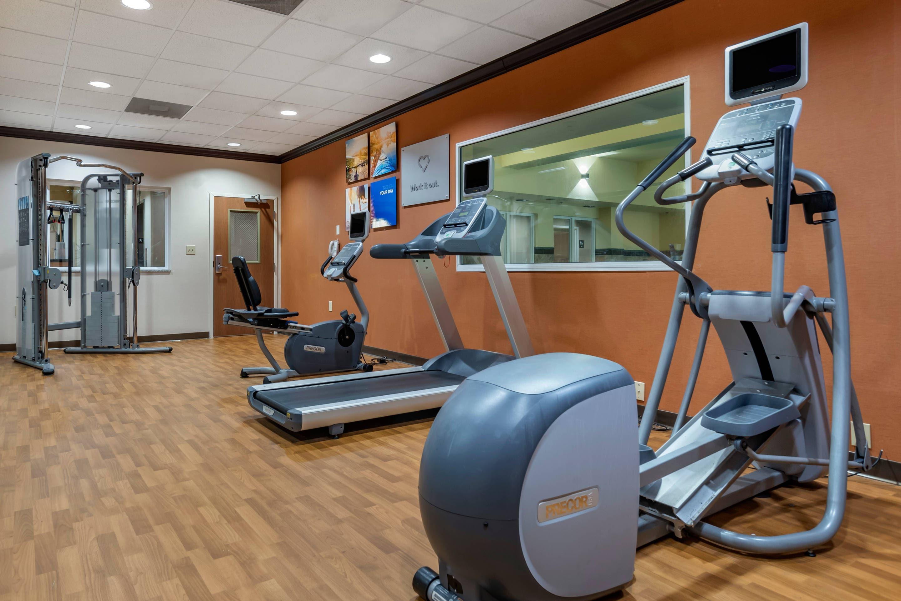 Fitness center | Comfort Suites Vicksburg