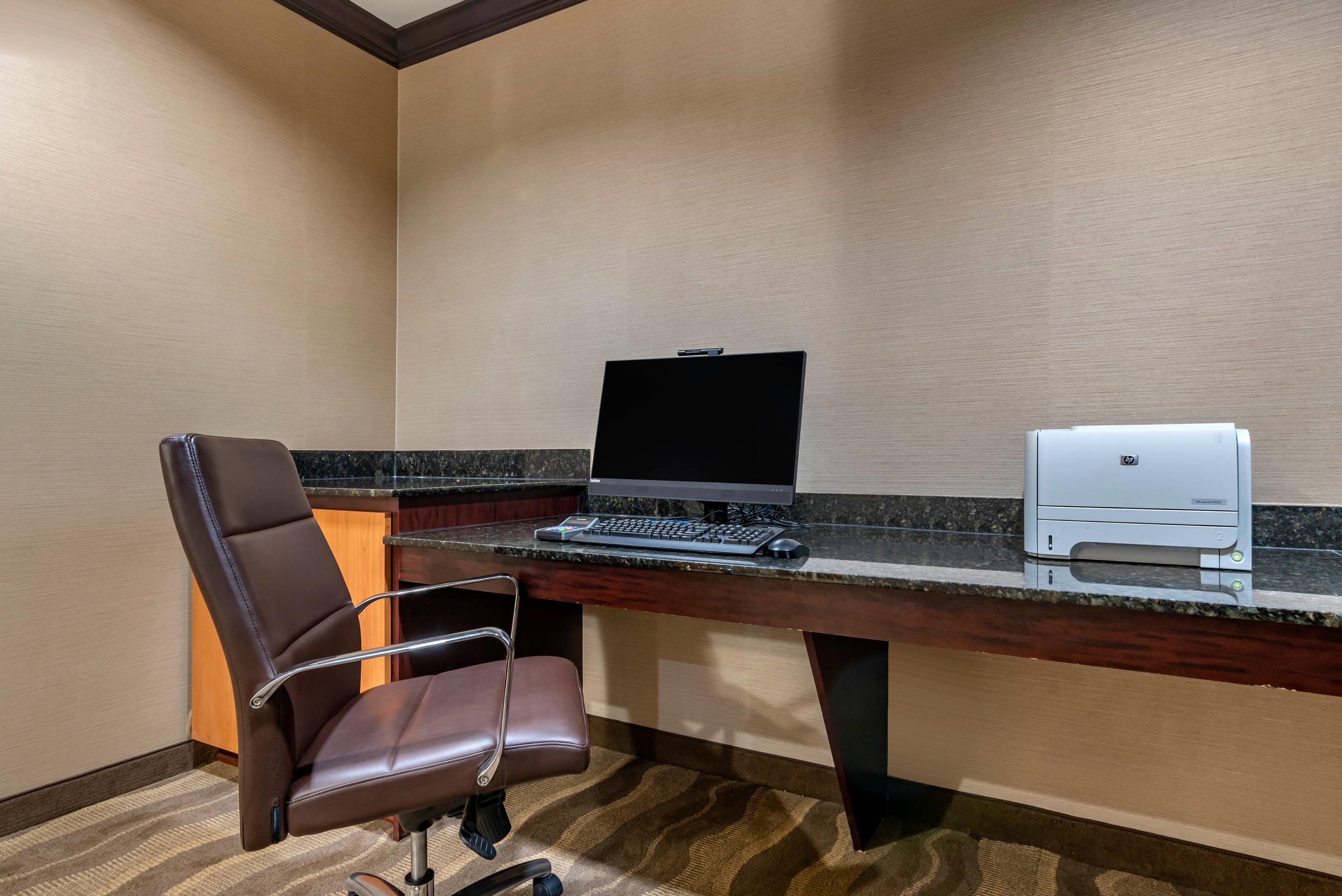 Business center | Comfort Suites Vicksburg