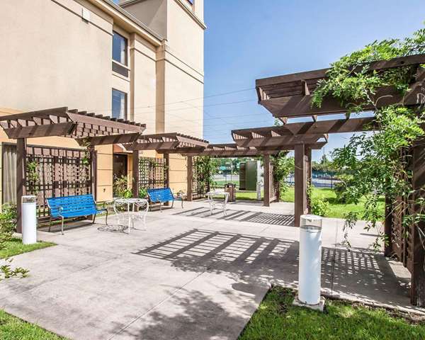 Exterior view - Sleep Inn & Suites Hattiesburg - I-59, Exit 67A