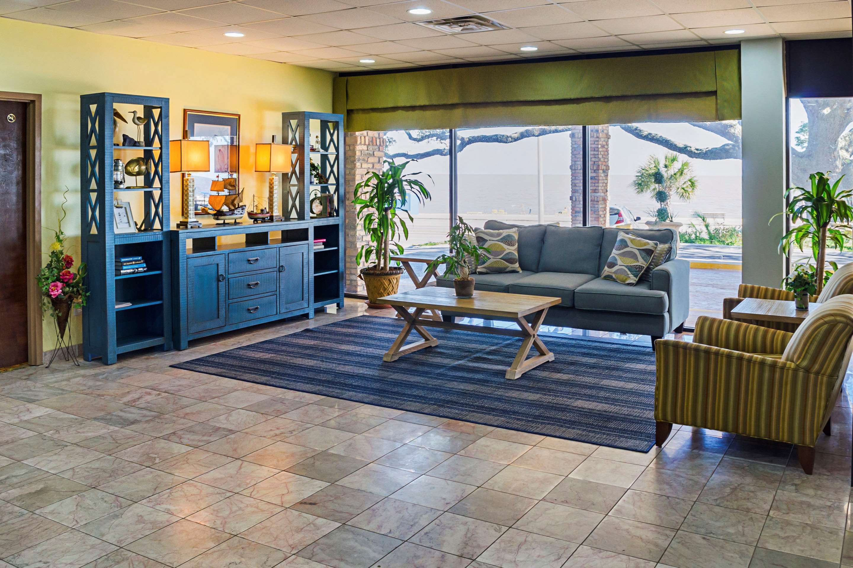 Spacious lobby with sitting area