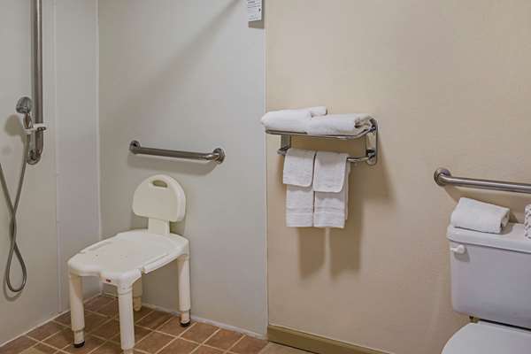  - Quality Inn Beach Biloxi