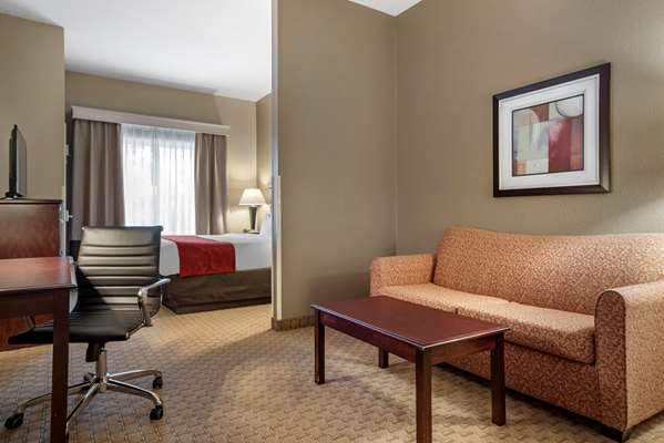 Suite - Comfort Suites Ocean Springs - I-10, Exit 50