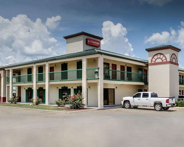 Exterior view - Econo Lodge Inn & Suites Philadelphia
