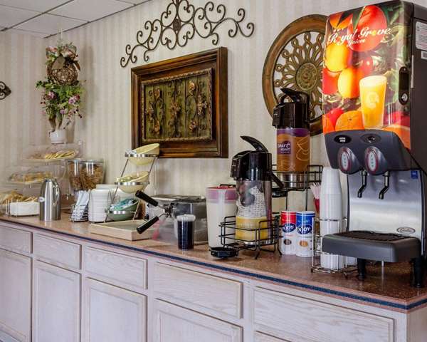 Amenities - Econo Lodge Inn & Suites Philadelphia