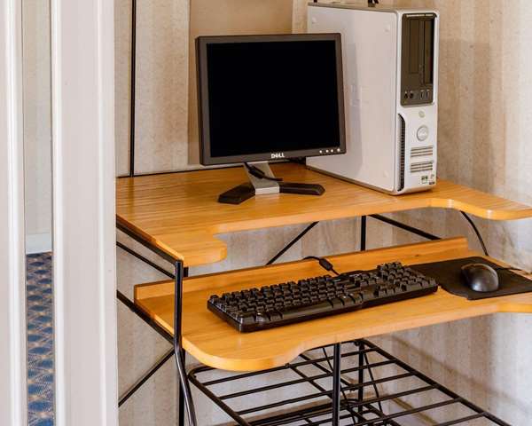 Conference Area - Econo Lodge Inn & Suites Philadelphia