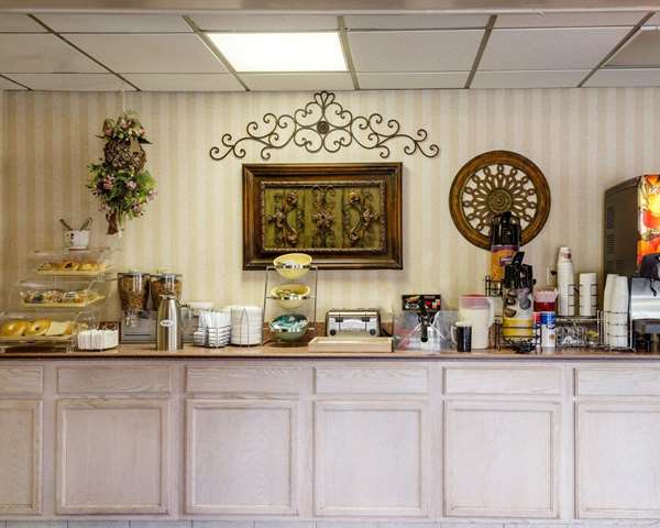 Amenities - Econo Lodge Inn & Suites Philadelphia