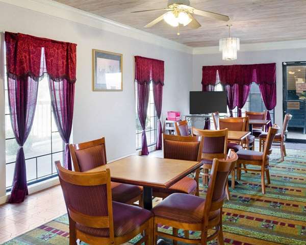 Amenities - Econo Lodge Canton